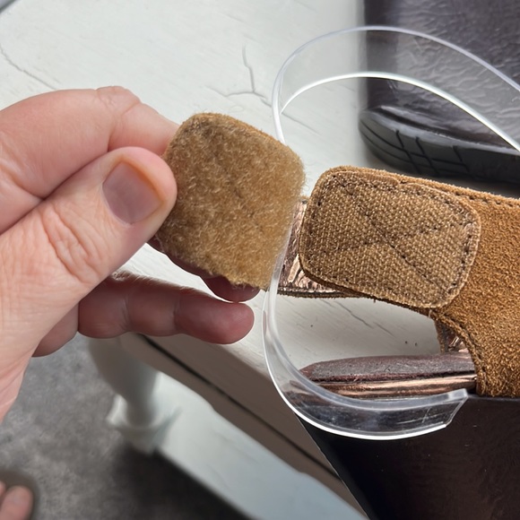 REACTION KENNETH COLE size 6M upper leather GOOD SOLE - Picture 8 of 10